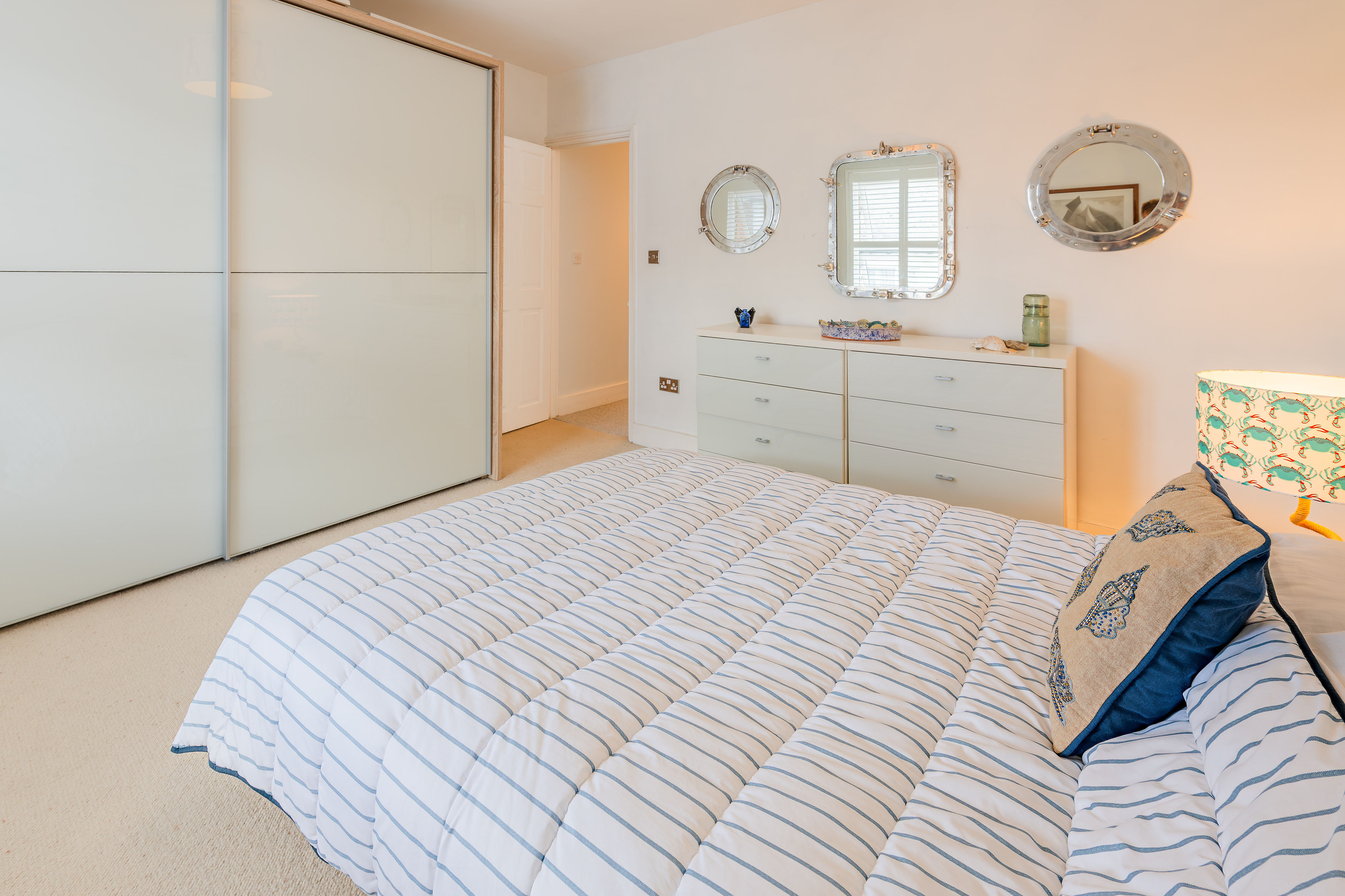 Cormorant Cottage holiday let, Isle of Wight — photograph 15 of 36 by Samuel John Ford
